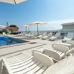 Kamelija Apartman *