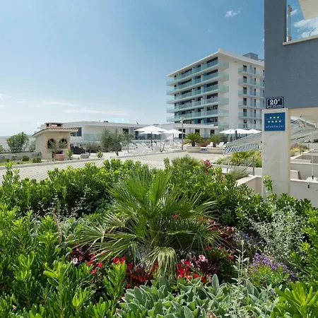 Apartment Kamelija Split